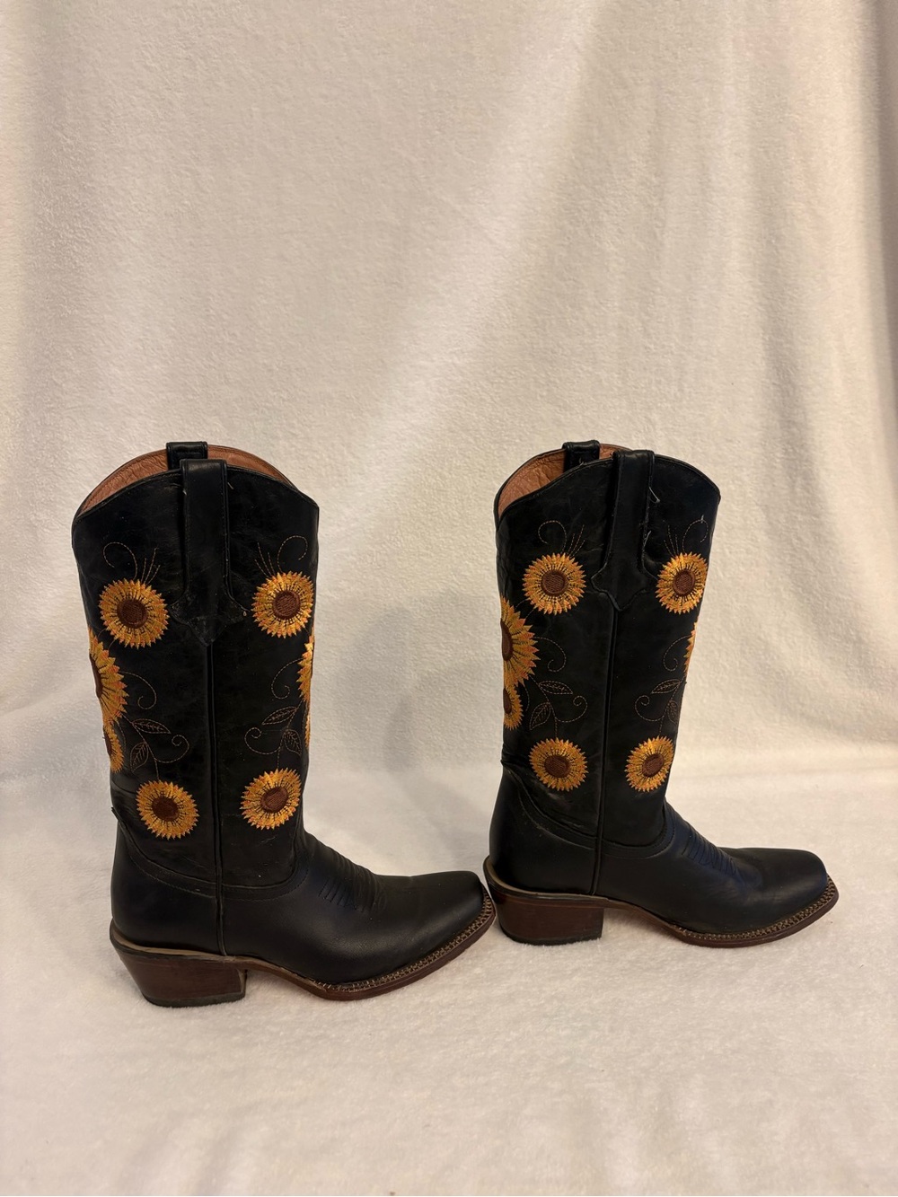 Women’s Black Suede Heeled Cowboy Boots with Sunflower Embroidery
